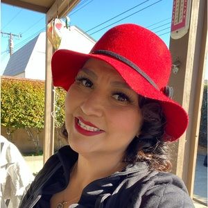 Meet your Posher, Isabel